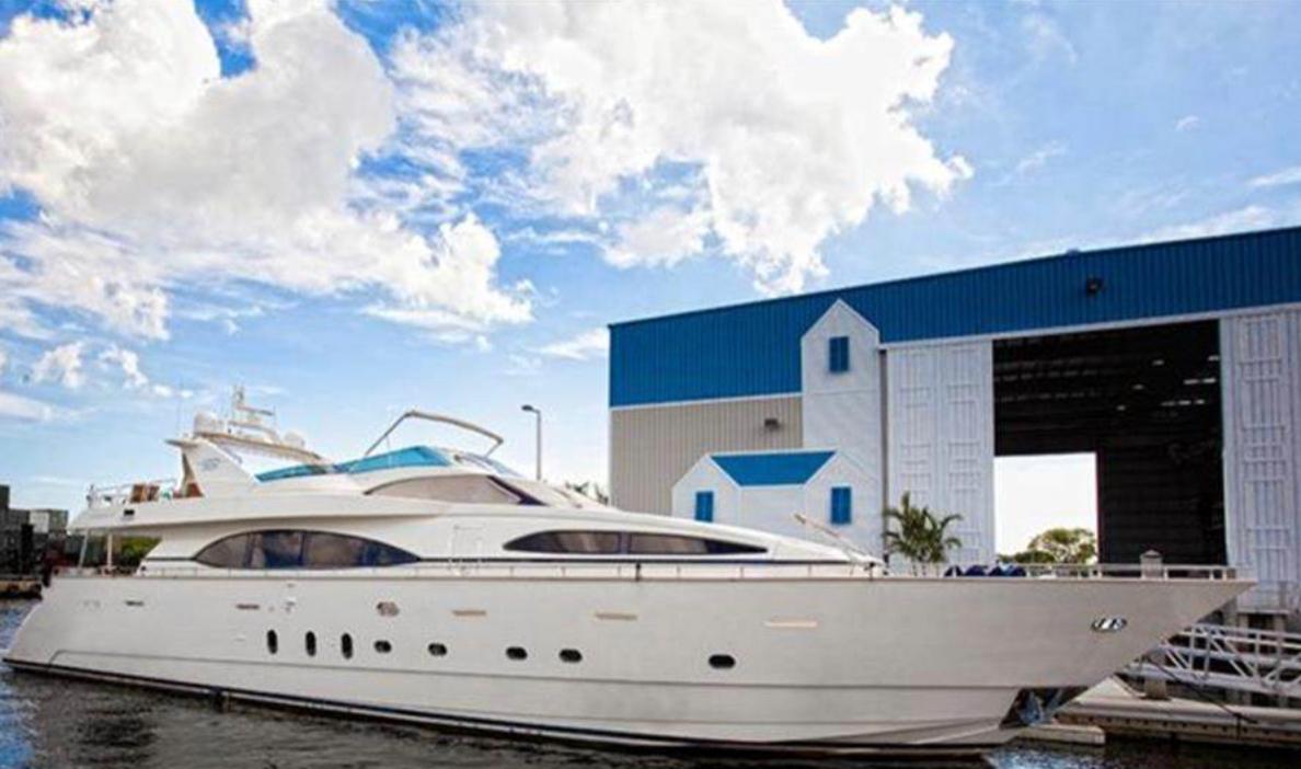 105ft Azimut
